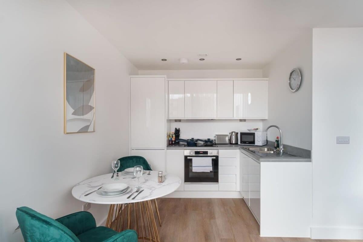 Stay Zeni, Alexandra Rise Manchester Sleek Studio Екстериор снимка