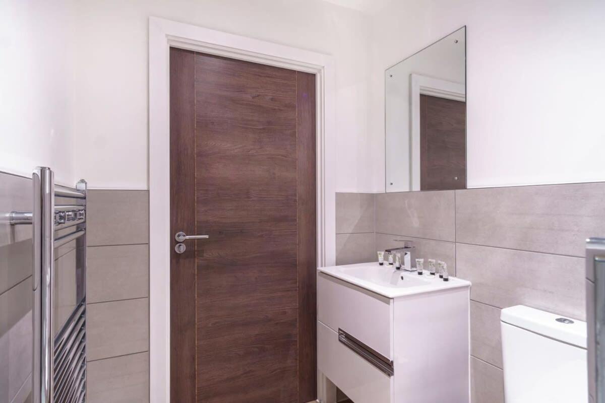 Stay Zeni, Alexandra Rise Manchester Sleek Studio Екстериор снимка
